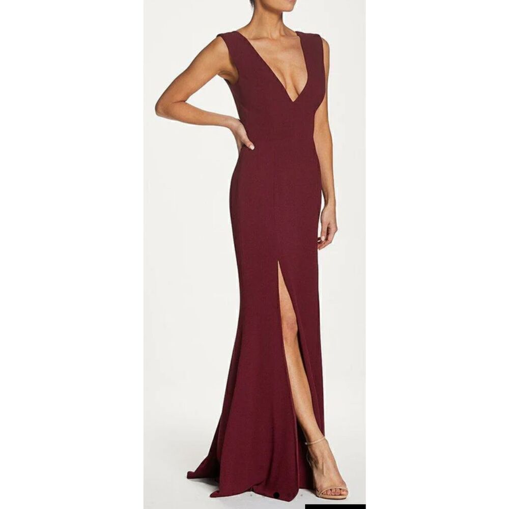 DRESS THE POPULATION Sandra Gown in Burgundy NWT Size Large